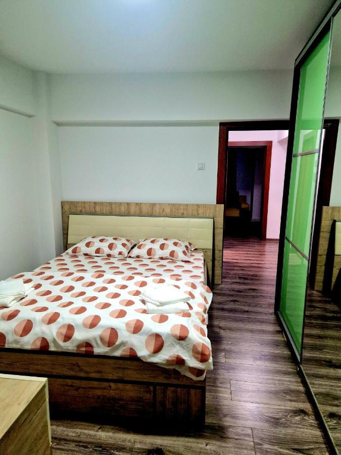 Cozy Appartment In The Center トゥルゴヴィシュテ エクステリア 写真